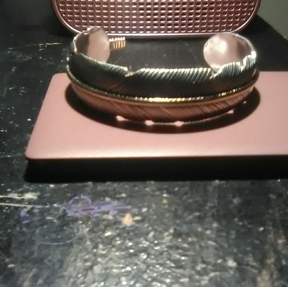 Harvey Mace Cuff bracelet - Picture 8 of 8